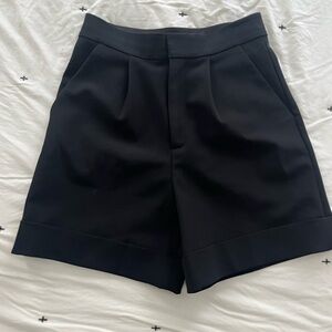 Chloe Elegant Black Women's Dress Shorts size medium